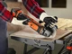 Шліфмашина кутова безщіткова акумуляторна BLACK+DECKER, 18 B, d=125 мм, 8600 об/хв, вес 2.1 кг, без акумулятора та зарядного - зображення 4