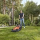 Газонокосарка електрична BLACK+DECKER, 1200 Вт, ширина косіння 32 см, висота косіння 20-60 мм, травозбірник 35 л, вага 8.33 кг - зображення 3