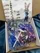 Большой конструктор для творчества DUZ серия Personality Judy the Bunny Джуди Хопс 12888 деталей - изображение 8