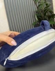 Подушка для путешествий Memory Foam однотонная 32х25х10 см синий - изображение 2