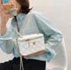 Сумочка Chanel на плечо с цепочкой - изображение 2