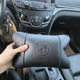 Преміальний набір автоподушок з натуральної шкіри з брелоком BMW - зображення 8