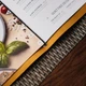 Кожаная папка А5 Inko Horeca для меню с фиксацией на резинку из кожи Crazy Horse ШМ06А5 Песочный - изображение 5