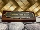 Настольная табличка-мотиватор «Follow Your Heart» в подарочной коробке - изображение 1