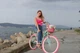 Красивий Жіночий Велосипед 28 Дюймов Сині Колеса Shimano 6 Швидкостей З Рожевим Корзиком - зображення 2