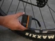 Велосипедный мини насос-задняя фара FLEXTAILGEAR Tiny Tire Pump ACS Черный (6975755966342) - изображение 15