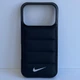 Чохол пуховик з принтом " Nike " для Apple iPhone 17 Pro Max , Чорний - зображення 1