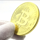 BTC Сувенірна монета Бітконі Bitcoin у капсулі колір Золотистий - зображення 3