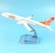 Колекційна металева лита модель пасажирського літака 1:400 Boeing 737-800 Gol Transportes Aéreos 16 см - зображення 2