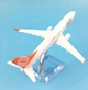 Колекційна металева лита модель пасажирського літака 1:400 Boeing 737-800 Gol Transportes Aéreos 16 см - зображення 4
