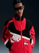 Спортивная ветровка для бега женская Nike Sportswear HJ0176-657 S Красная (0197602856224) - изображение 6