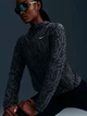 Спортивная ветровка для бега с капюшоном женская Nike W Nk Swift Nvlt Df Jkt IB5844-010 L Черная (0197862367898) - изображение 4