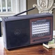 Радіоприймач Golon акумуляторний 6 Вт радіо на батарейках або від мережі FM AM SW1 SW2 з ремінцем для переноски чорний (OSO3) - изображение 1