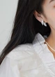 Серьги женские золотистые с листочками Fashion Jewelry Белые с голубым 15887 - изображение 7