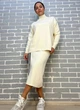 Костюм жіночий My Fashion 2024402 в’язаний оверсайз зі спідницею one size молочний - зображення 6