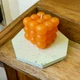 Свічка ручної роботи бабл декоративна ароматизована свіча bubble куб колір помаранчевий аромат бавовна - зображення 4
