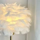 Настольная лампа Feather с перьями, нежный LED ночник для спальни, белые перья - изображение 3