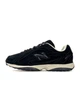 Жіночі кросівки New Balance 204L Black Beige 38 - изображение 1