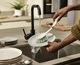 Щетка для мытья посуды Joseph Joseph Edge Stone/Green 851651 (01001062) - изображение 11