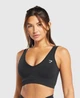 Спортивный топ для фитнеса женский Gymshark 194790 М Черный (2200005144435) - изображение 1