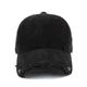 Рваная потертая бейсболка с заклепками - изображение 2