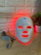 Светодиодная LED-маска для лица 7 цветов, 8 режимов, перезаряжаемая маска светотерапии для омоложения, от акне, морщин и расширенных пор, белая - изображение 7