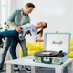 Вінтажний програвач Retrolife у чемодані Вініловий програвач у ретро стилі з Bluetooth динаміками у кейсі, блакитний - зображення 7