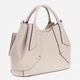 Torebka shopper damska duża Guess HWBG9914060-STO Pudrowa (800070352367) - obraz 4