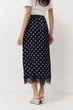 Чорна спідниця в горох із атлас-сатину Skirt Grace LiLove 412 L декорована гіпюром - изображение 2