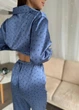 Женская атласная пижама рубашка с длинным рукавом и брюки с принтом в сердечки пижамный комплект для дома из атласа на пуговицах Синий M - изображение 7