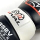 Боксерские перчатки Rival RS2V Super Sparring Gloves 18 унций черные (RS2V-2.0-Black-18oz) - изображение 6