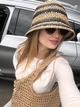 Панама із соломи жіноча трендова One size бежева з чорними вставками - изображение 4
