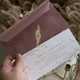 Конверт оксамитовий під гроші розмір 16,6 х 8 см на магнітній застібці з декором та привітальною листівкою пудровий - изображение 4