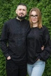 Парні лляні вишиванки чоловіча вишита сорочка і жіноча вишиванка чорним по чорному L - изображение 1