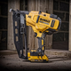 Гвоздезабиватель аккумуляторный DeWalt DCN660N под гвозди 32 - 63 мм (DCN660N) - изображение 4