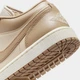 Кросівки унісекс Jordan Air Jordan 1 Low 38 Бежевий DC0774-203 - зображення 7