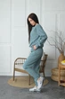 Женский костюм повседневный оливковый 42-44 р849.341 - изображение 4