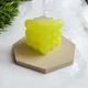 Свічка куб парафінова свічка bubble куб ручної роботи декоративна свічка з парафіну колір жовтий неоновий без аромата - зображення 4