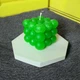 Свічка куб парафінова свічка bubble куб ручної роботи декоративна свічка з парафіну зелений без аромата - зображення 4