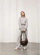 Жіноча сумка Sambag HOBO Comfy шоколадна 50x28x5 см екошкіра міська Sambag 55178 - зображення 4