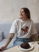 Футболка жіноча The Dressing Room оверсайз у молочному кольорі з вишивкою Кінь XS-S (tdk-w6886ovm) - зображення 1