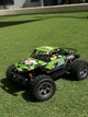 Машинка на пульте RC Радиоуправляемая машинка ENOZE 9203E 1:10 4WD внедорожник до 45 км/ч для бездорожья мощная - изображение 2