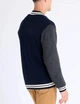Мужской кардиган-бомбер U.S. Polo Assn. — Premium Cotton на молнии Full-Zip с контрастными рукавами, эффектным принтом и архивными патчами M темно-синий с серым - изображение 4
