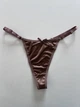 Жіночі трусики стрінги з регуляторами та бантиком Honey Fashion Accessories S/M коричневий (2-113) - изображение 4