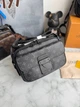 Сумка мессенджер Louis Vuitton S Lock черная (031) - изображение 2