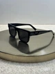 Солнцезащитные очки Prada PR19WS Black/Dark Grey - изображение 1