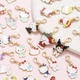 Набор 10 шт. эмалированных подвесок в виде котиков Hello Kitty | Брелки и кулоны из цинкового сплава - изображение 5