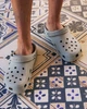 Чоловічі крокси сірі Crocs Classic Clog Elephant (48/49, сірий) - зображення 8