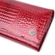 Лакированный женский кошелек с фактурой под рептилию из натуральной кожи ST Leather 22717 Красный - изображение 5