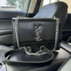 Жіноча міні сумочка рептилія YSL чорна на плече, міні сумка клатч зміїна з ланцюжком - зображення 2